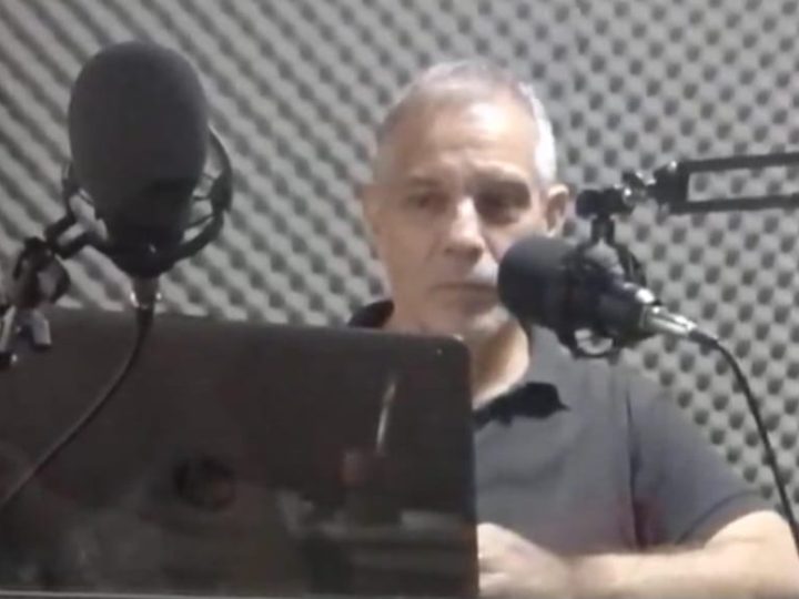 Magia en el Éter: El Incombustible Placer de Hacer Radio Hoy